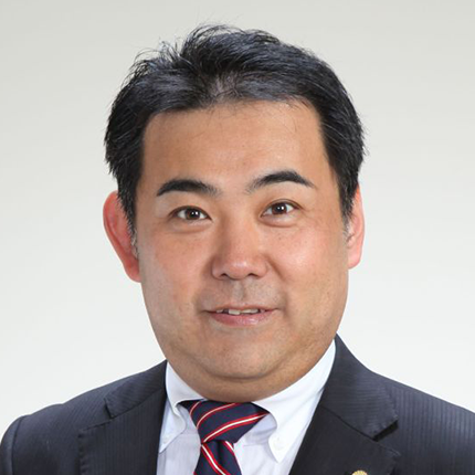 大津 章敬氏